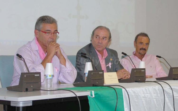 Don Eduardo pasará la Nochebuena de guardia en el Hospital Comarcal