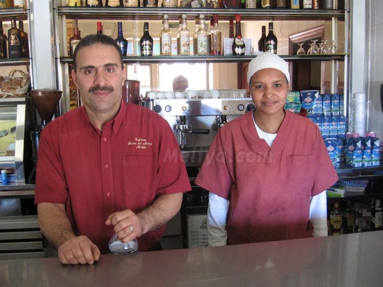 Mohamed, el despertador cafetero de la ciudad