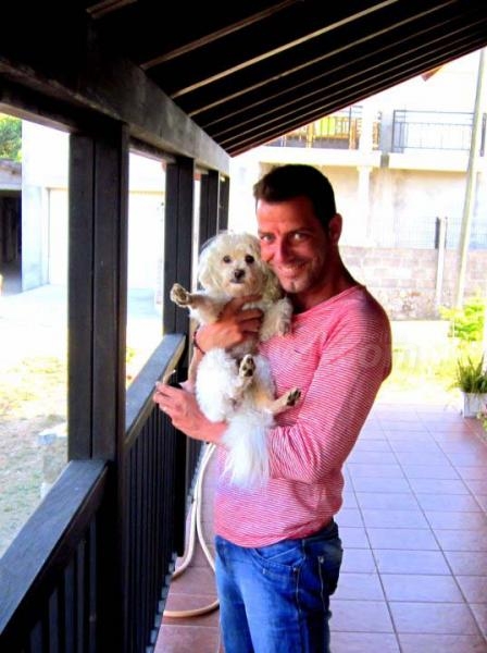 Carmona, licenciado en Múltiples Manifestaciones Artísticas