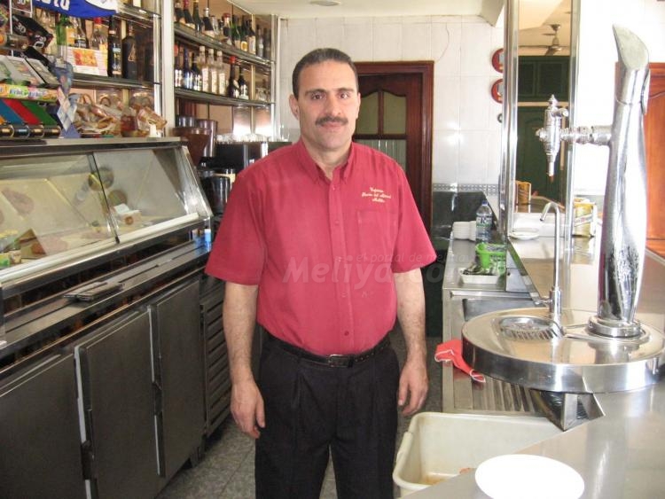 Mohamed, el despertador cafetero de la ciudad