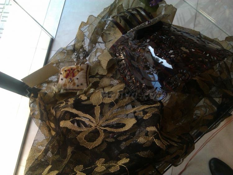 En Semana Santa , mantilla española