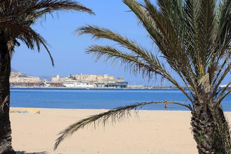 Acaba la Feria y los melillenses se olvidan de la playa