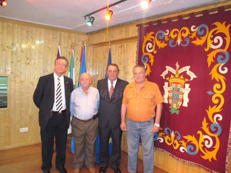 El verdadero cuerpo diplomático plenipotenciario de Melilla, sus Casas
