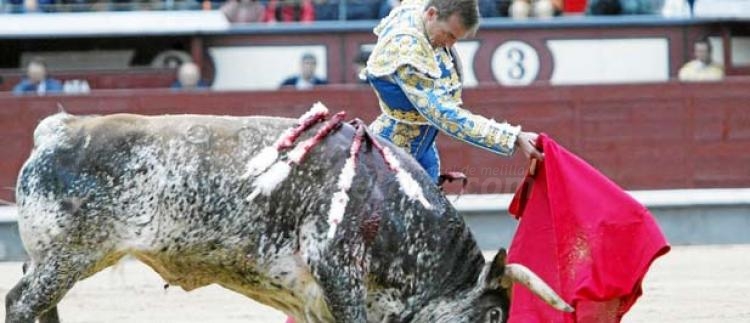 El adiós abulense del hijo predilecto de la Mezquita del Toreo, Manolo Sánchez
