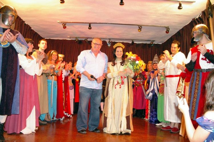 Éxito del Taller de Teatro de la Casa de Melilla en Málaga con 'La Venganza de Don Mendo'