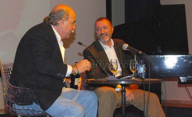 El capitán Alatriste navega por Melilla en la nao de Pérez Reverte
