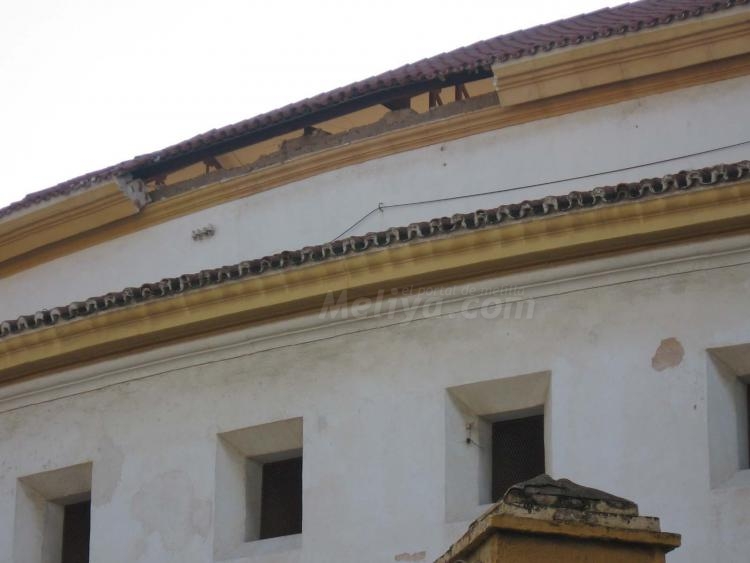 Brechas en el patio de caballos.