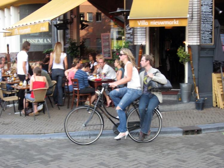 Ponga una bicicleta en su vida...nos irá a todos mejor