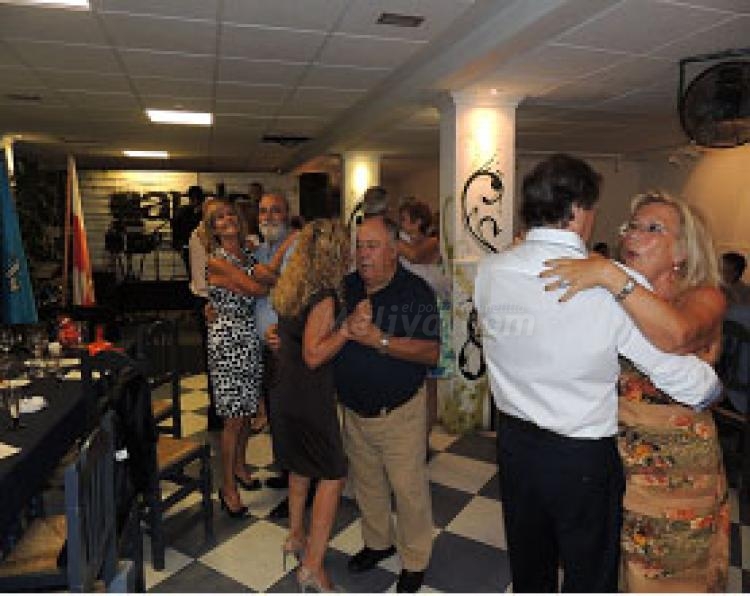 Música, baile y buena compañía para celebrar en Día de Melilla en la Casa de Almería