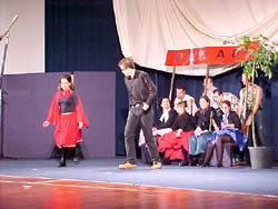 Enorme éxito de la obra de teatro interpretada por los niños discapacitados del Centro Ocupacional