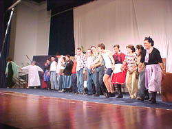 Enorme éxito de la obra de teatro interpretada por los niños discapacitados del Centro Ocupacional