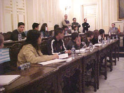 Alumnos de Secundaria simulan un Pleno del Parlamento Europeo debatiendo sobre medioambiente, guerras e inmigración