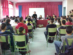 Finalizan las actividades con motivo del Día contra la Violencia de Género con una charla en el Instituto Rusadir