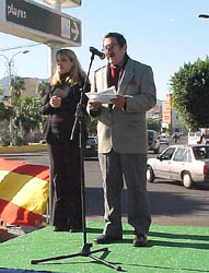 Melilla celebra los veinticinco años de la Constitución con un homenaje a la enseña nacional