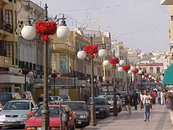 La Ciudad elabora un reglamento para regular el horario comercial y los períodos de rebajas