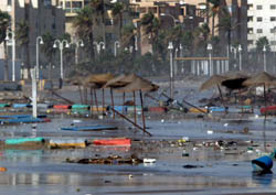 La fuerte tormenta sufrida en Melilla provoca la suspensión de las clases y las comunicaciones con la península