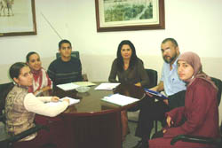 Chocrón colabora con un grupo de alumnos del Instituto "Rusadir" en el concurso del MECD, "La Constitución Española"