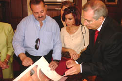 Imbroda recibe a los profesores italianos y polacos que se encuentran en Melilla participando en el proyecto "Sócrates"