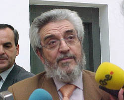 Amando de Miguel asegura que "España es el país más dinámico de todo el Mediterráneo"