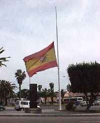 Melilla se suma a las tres jornadas de luto decretadas por el Estado