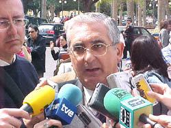 Gutiérrez considera que "los criminales de ETA nos han asesinado un poco a todos los españoles"