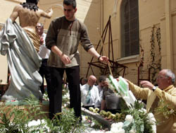 Una gran granizada puso fin al Encuentro del Domingo de Resurrección