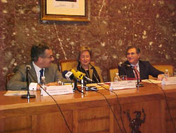 El empresario Domingo Arochena presenta en Melilla el programa "Despertar vocaciones empresariales"