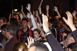 Melilla se une al dolor de Madrid con una manifestación sin precedentes