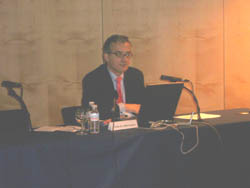 López Bueno manifiesta la satisfacción de PROMESA por su participación en IMEX´04