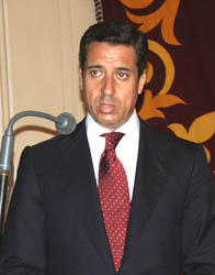 Zaplana viajará a Melilla próximamente para firmar algunos acuerdos en materia de empleo