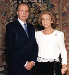 La Casa Real remite un telegrama de agradecimiento a Imbroda tras su felicitación a Doña Letizia