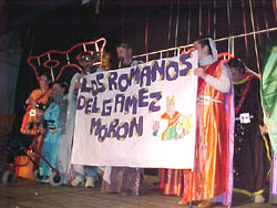 Explosión de humor y fantasía en el Carnaval de Melilla 2006