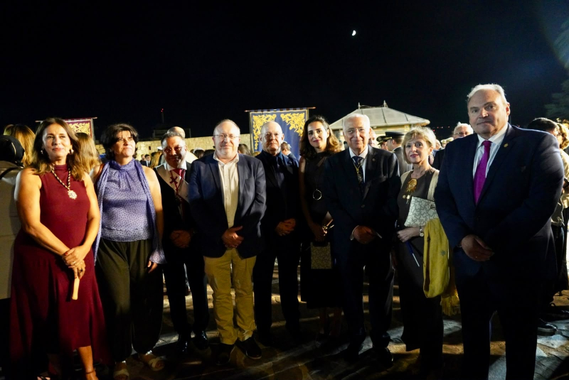 Imagen de la noticia: El decano de Ciencias de la Salud asiste a los actos del Día de Melilla