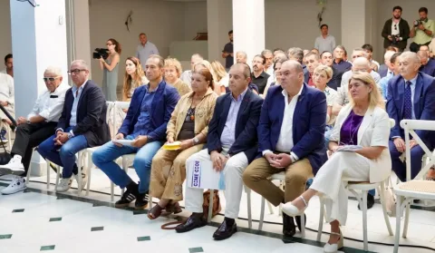 Imagen de la noticia: El Colegio de Médicos plantea a Feijóo la necesidad de reforzar la sanidad en Melilla