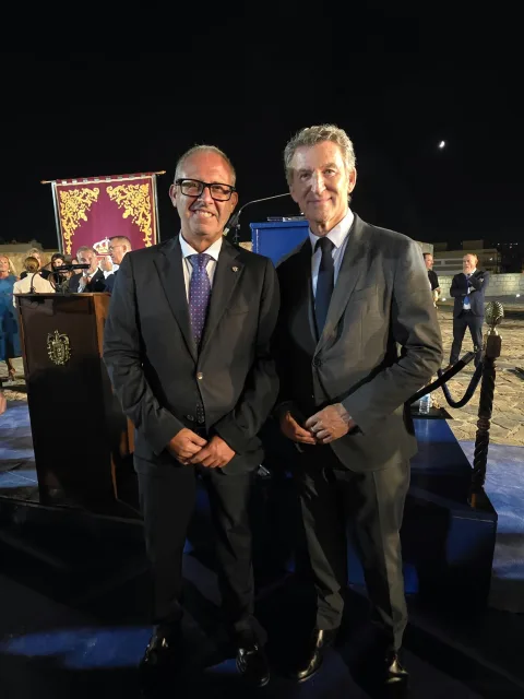 Imagen de la noticia: El Colegio de Médicos plantea a Feijóo la necesidad de reforzar la sanidad en Melilla