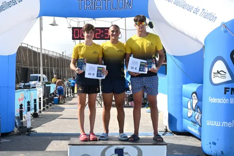 Imagen de la noticia: Melilla celebra la IV edición del SwimRun con la entrega de trofeos en el Dique Sur