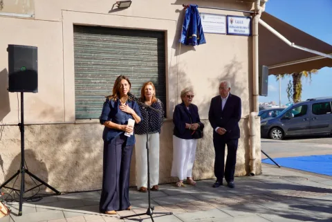 Imagen de la noticia: Melilla descubre una placa en homenaje al periodista Fernando Belmonte