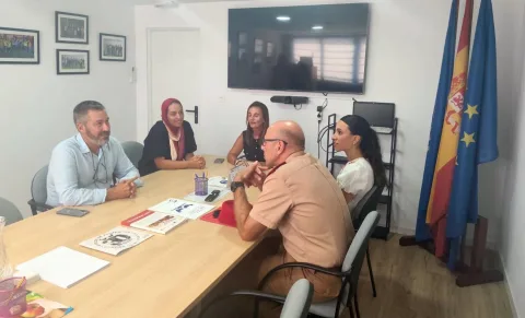 Imagen de la noticia: El Banco de Alimentos pide donativos en la entrega de dorsales del Desafío-Melilla
