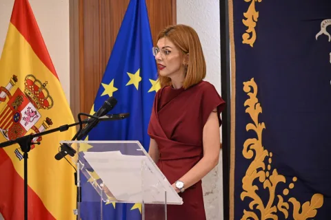 Imagen de la noticia: La Delegada del Gobierno reconoce al personal del Centro Penitenciario de Melilla por el Día de la Merced