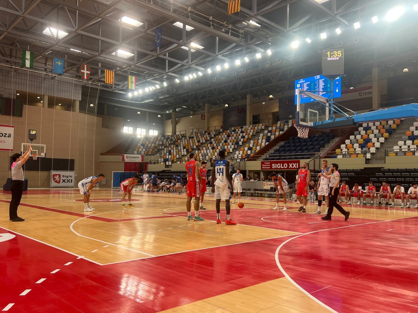 Imagen de la noticia: El Melilla Ciudad del Deporte cae ante el CB Zaragoza en pretemporada (89-86)