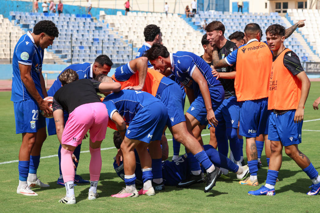 Imagen de la noticia: La UD Melilla vence 2-0 al Málaga Juniors y sigue líder invicta