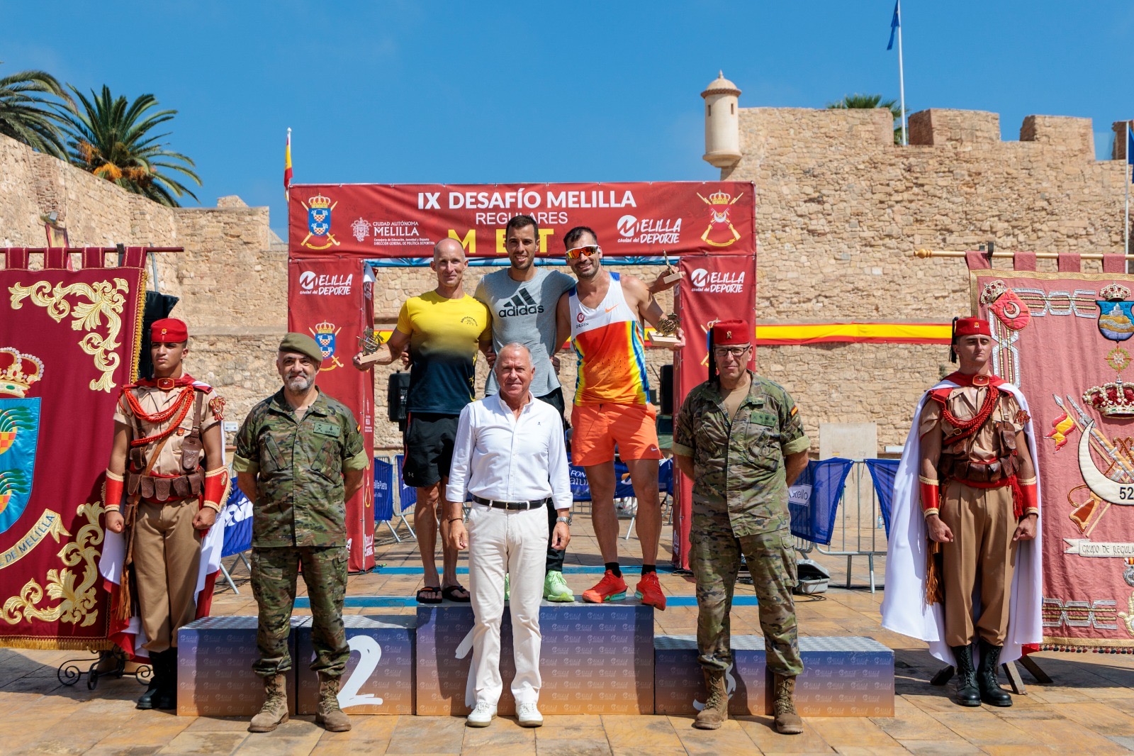 Imagen de la noticia: El IX Desafío Regulares reúne a corredores de todas las edades en Melilla