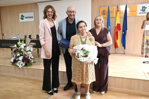 Imagen de la noticia: La Residencia de Mayores de Melilla homenajea a residentes y profesionales