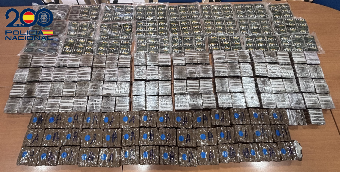 Imagen de la noticia: La Policía Nacional intercepta 92 kilos de hachís en la frontera de Beni-Enzar
