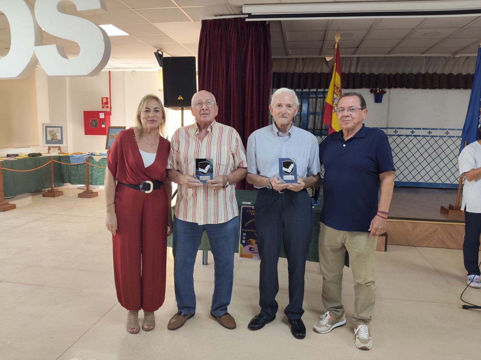 Imagen de la noticia: El Centro de Mayores del Imserso en Melilla entregó los trofeos de sus campeonatos