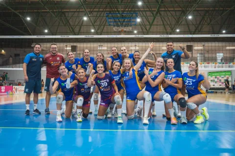 Imagen de la noticia: El Voleibol Melilla debuta en Liga Iberdrola ante el Kiele Socuéllamos