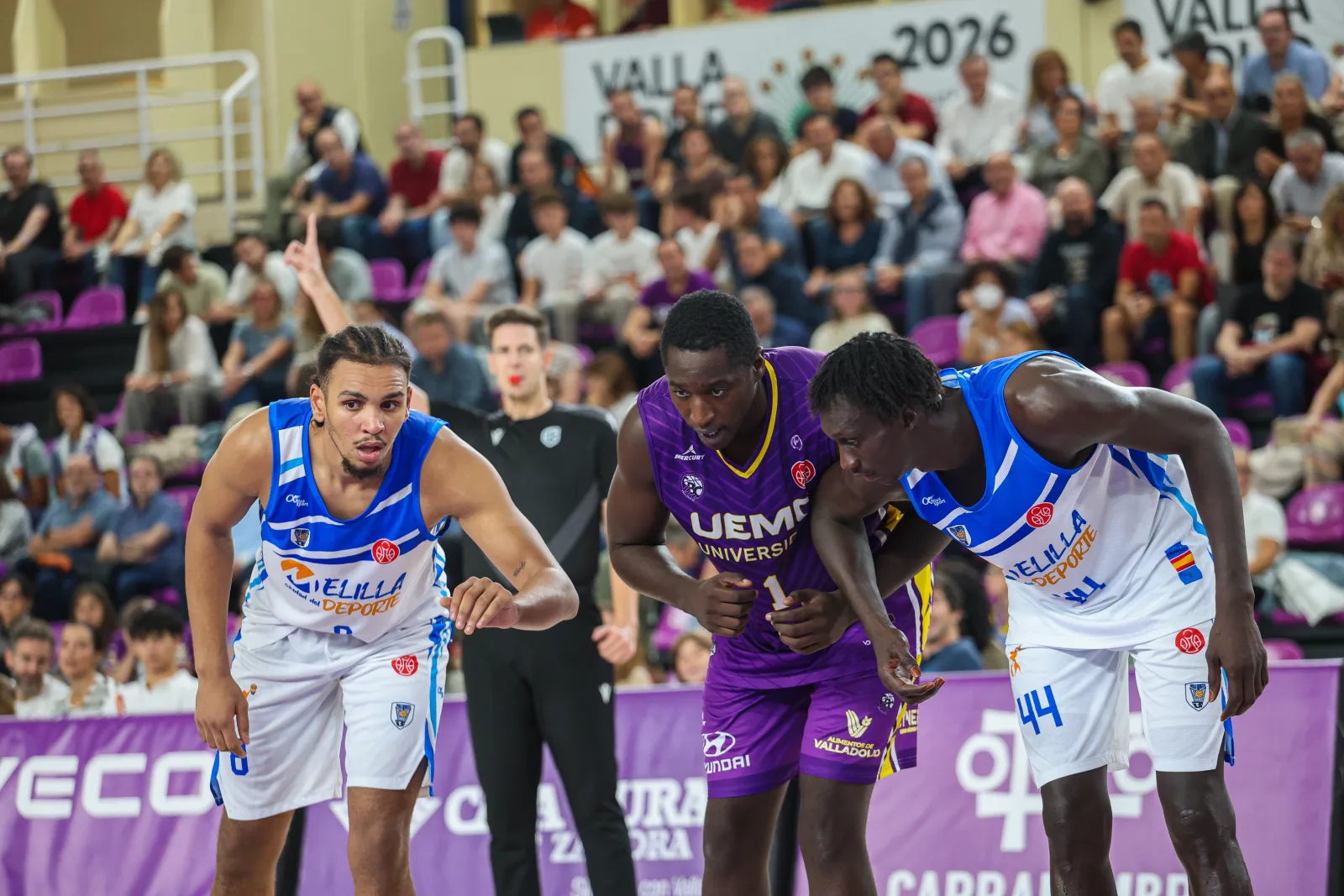 Imagen de la noticia: El Melilla Ciudad del Deporte gana en Valladolid en su debut liguero (59-70)