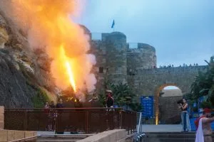 Imagen de la noticia: Melilla inaugura los II Juegos del Agua con un desfile y una ceremonia en el mar