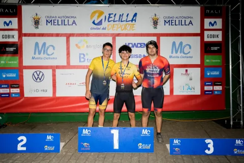 Imagen de la noticia: Rostrogordo acogió la segunda Nocturna Extreme BTT Melilla Ciudad del Deporte
