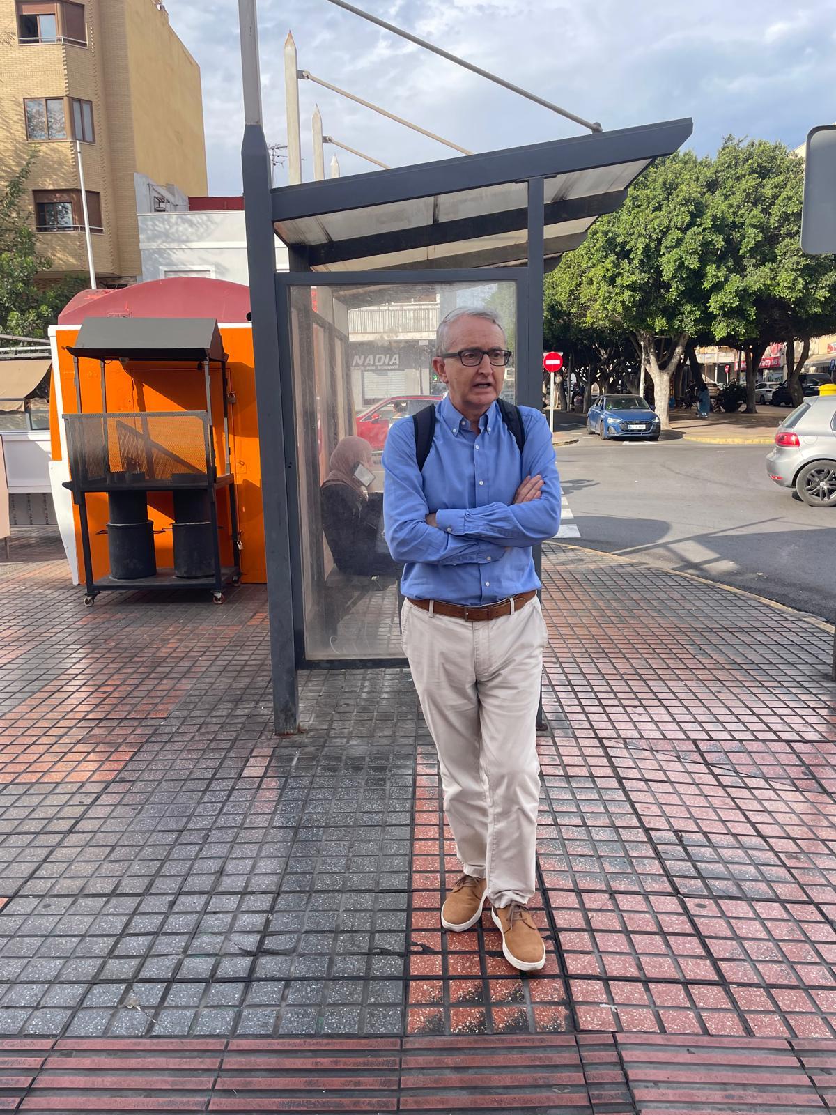 Imagen de la noticia: Tasende pide más puntos de venta de tarjetas COA y paneles en las paradas